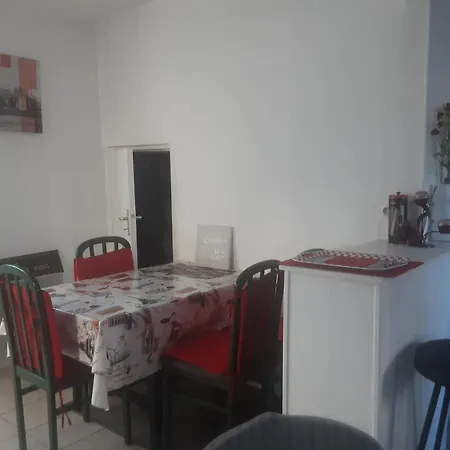 Au Rayon De Soleil Holiday home